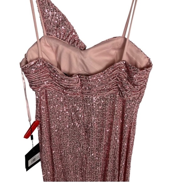 Tag attached Mac Duggal Pink Sequin Gown - Size 8 - Picture 8 of 10